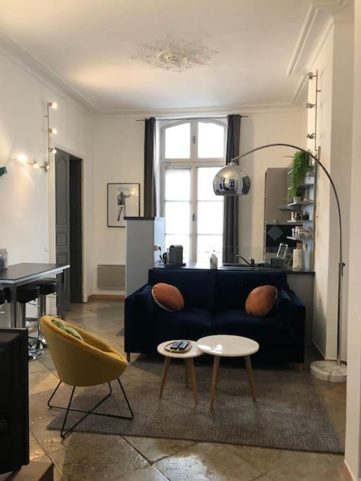 Appartement P2 De Charme - Centre-Ville นีมส์ ภายนอก รูปภาพ